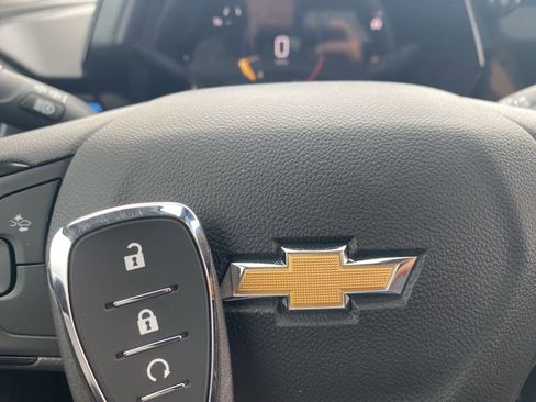 New 2025 Chevrolet Trax LT image 37