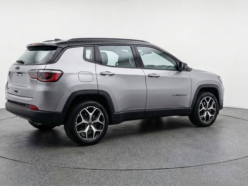 Used 2025 Jeep Compass Limited AWD/4WD image 9