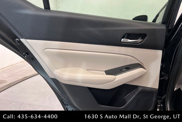 Used 2022 Nissan Altima 2.5 SV FWD image 18