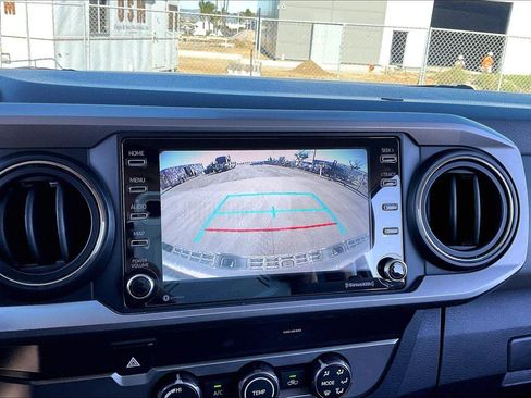 Certified 2020 Toyota Tacoma SR5 image 21