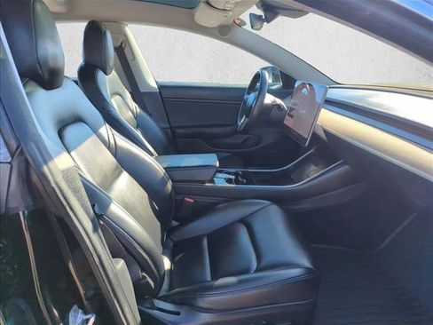 Used 2018 Tesla Model 3 Long Range image 18