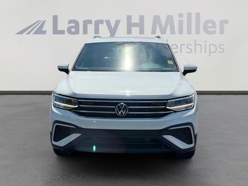 Used 2022 Volkswagen Tiguan SE FWD image 4