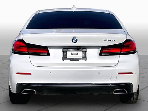 Used 2022 BMW 530i w/ Executive Package RWD image 5