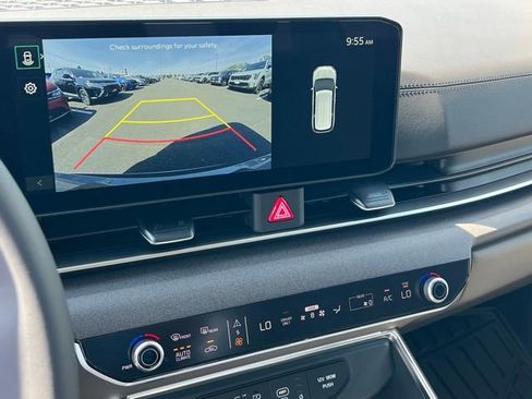 New 2026 Kia Carnival EX FWD image 22