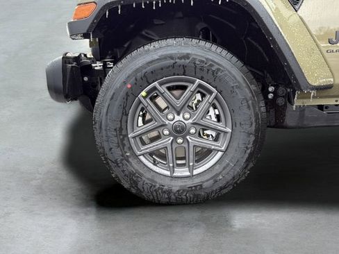 New 2026 Jeep Gladiator Sport AWD/4WD image 32
