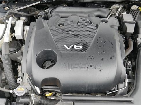 Used 2018 Nissan Maxima 3.5 SV image 9
