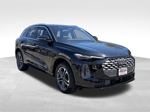 New 2026 Audi Q5 Premium Plus AWD/4WD image 3