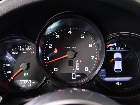 Used 2018 Porsche Macan Base image 4