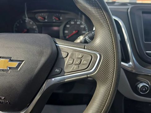 Used 2020 Chevrolet Equinox LS AWD/4WD image 17