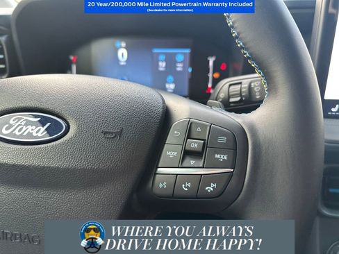 New 2025 Ford Maverick Lobo image 13