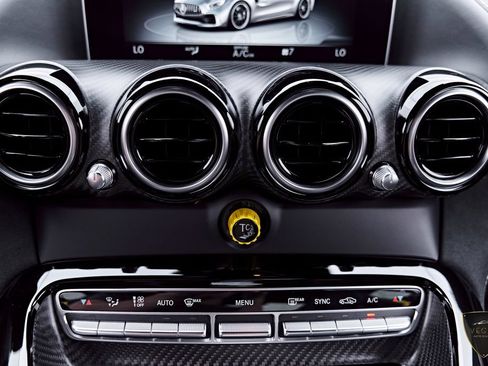 Used 2018 Mercedes-Benz AMG GT R image 79