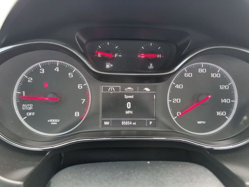 Used 2019 Chevrolet Cruze LT image 12