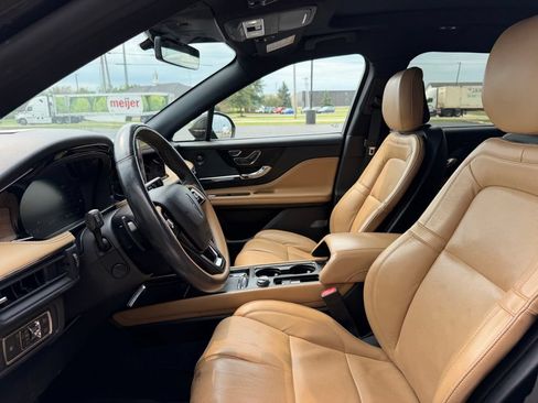 Used 2022 Lincoln Corsair Reserve w/ Equipment Group 201A AWD/4WD image 9