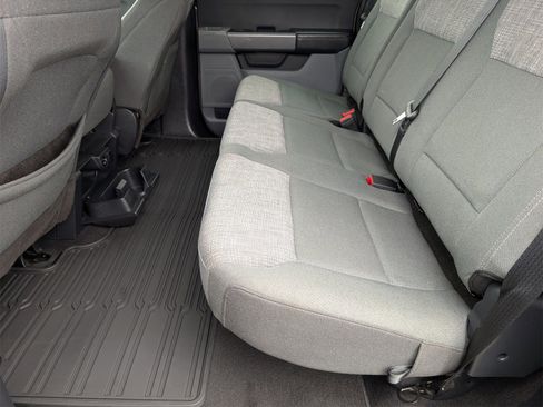 Used 2023 Ford F150 XLT image 27