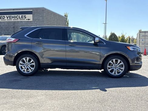 Used 2020 Ford Edge Titanium w/ Equipment Group 301A image 6