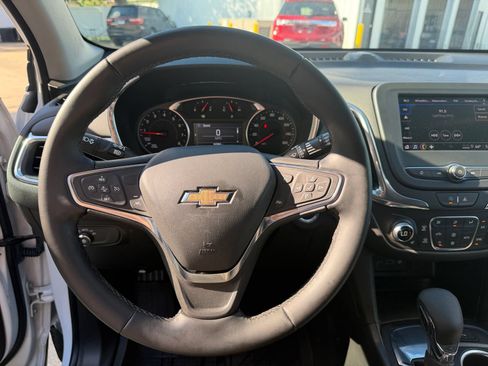 Used 2024 Chevrolet Equinox LT w/ LPO, Floor Liner Package FWD image 21