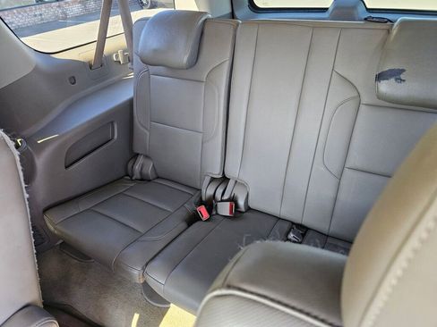 Used 2015 GMC Yukon XL SLT AWD/4WD image 15