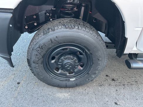 New 2026 RAM 2500 Tradesman AWD/4WD image 19