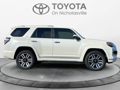 Used 2023 Toyota 4Runner Limited AWD/4WD image 6