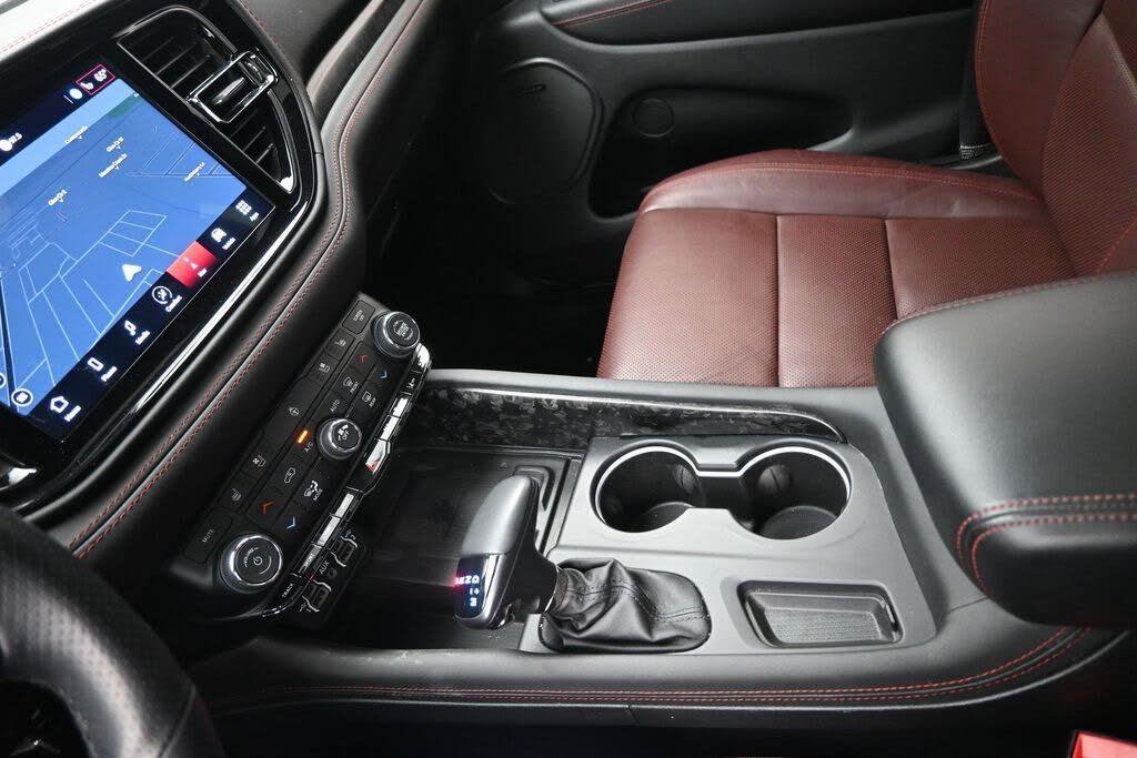 Used 2024 Dodge Durango R/T w/ Tow 'N Go Group AWD/4WD image 12