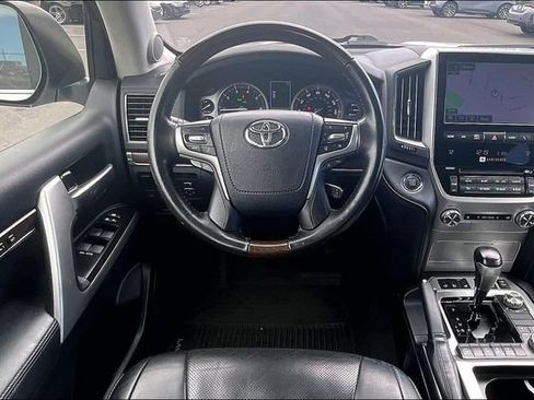 Used 2019 Toyota Land Cruiser AWD/4WD image 5