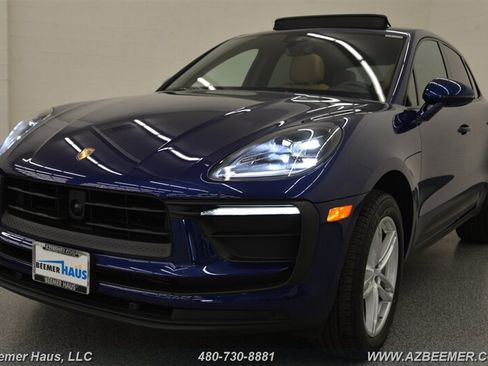 Used 2023 Porsche Macan AWD/4WD image 49