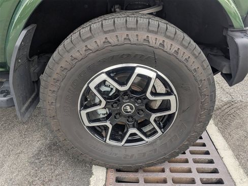 Used 2023 Ford Bronco Outer Banks image 11