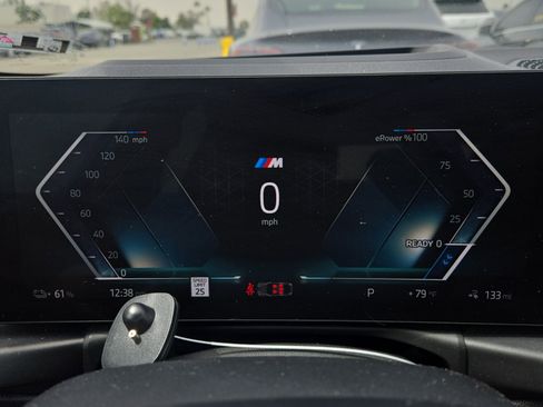 Used 2023 BMW i4 eDrive40 w/ M Sport Package image 11