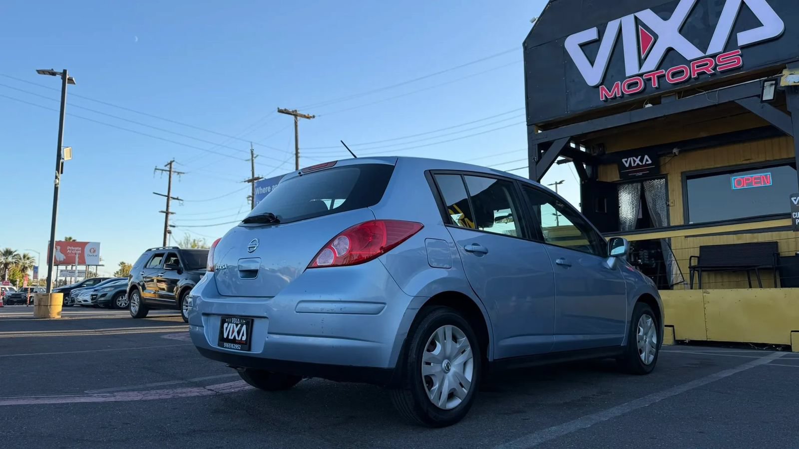 Used 2011 Nissan Versa 1.8 S w/ PWR Plus Pkg FWD image 5