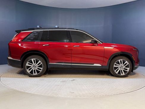 New 2026 Cadillac Vistiq Luxury image 8