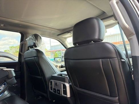 Used 2020 Ford F250 Lariat w/ Lariat Ultimate Package image 13