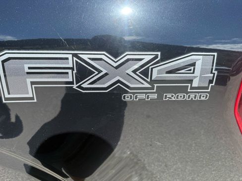 Used 2022 Ford F150 Lariat w/ Equipment Group 502A High AWD/4WD image 9