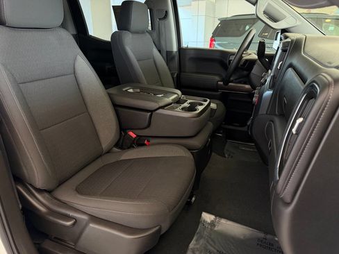 Used 2021 Chevrolet Silverado 1500 LT RWD image 17