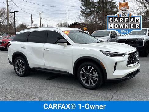 Used 2025 INFINITI QX60 Luxe image 2