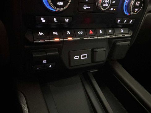 Used 2020 GMC Sierra 1500 SLT w/ SLT Premium Plus Package image 15