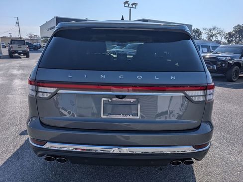 Used 2024 Lincoln Aviator Premiere w/ Premium Package image 4