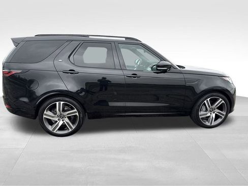 New 2024 Land Rover Discovery Dynamic SE image 6