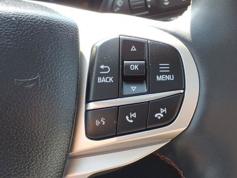 Certified 2025 Ford Explorer Active w/ Active Comfort Package AWD/4WD image 15