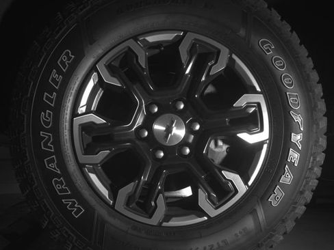 Used 2023 Chevrolet Silverado 1500 ZR2 AWD/4WD image 10
