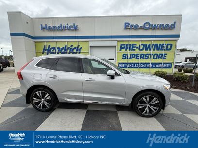 Used 2022 Volvo XC60 B5 Inscription w/ Advanced Package