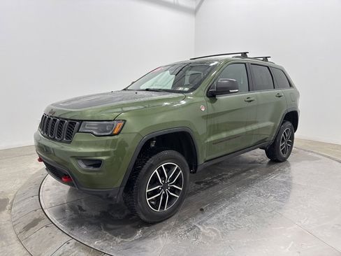 Certified 2020 Jeep Grand Cherokee Trailhawk w/ Premium Lighting Group image 3