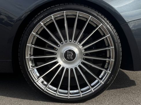 Used 2016 Rolls-Royce Wraith RWD image 89