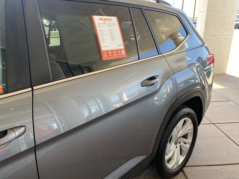 Certified 2023 Volkswagen Atlas SE w/ Panoramic Sunroof Package FWD image 59