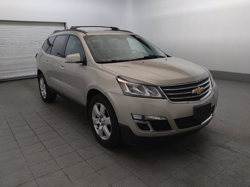 Used 2017 Chevrolet Traverse LT w/ Style and Technology Package AWD/4WD image 13