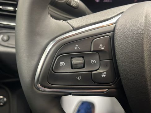 Used 2025 Buick Envista Preferred w/ Convenience I Package FWD image 6