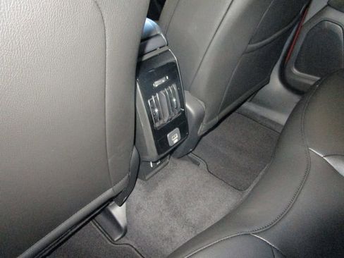 New 2026 Jeep Compass Latitude image 14