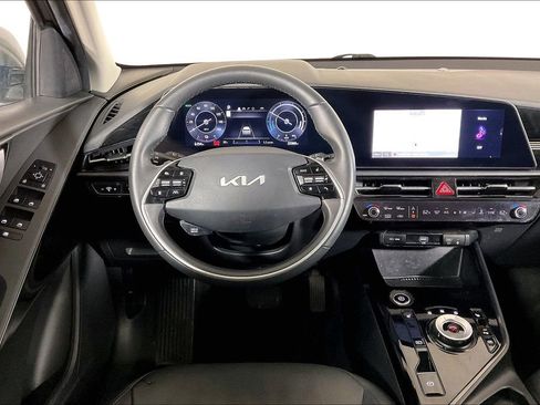 Used 2024 Kia Niro Wind FWD image 4