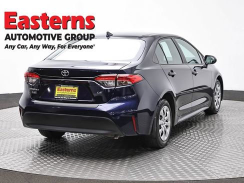Used 2024 Toyota Corolla LE FWD image 5