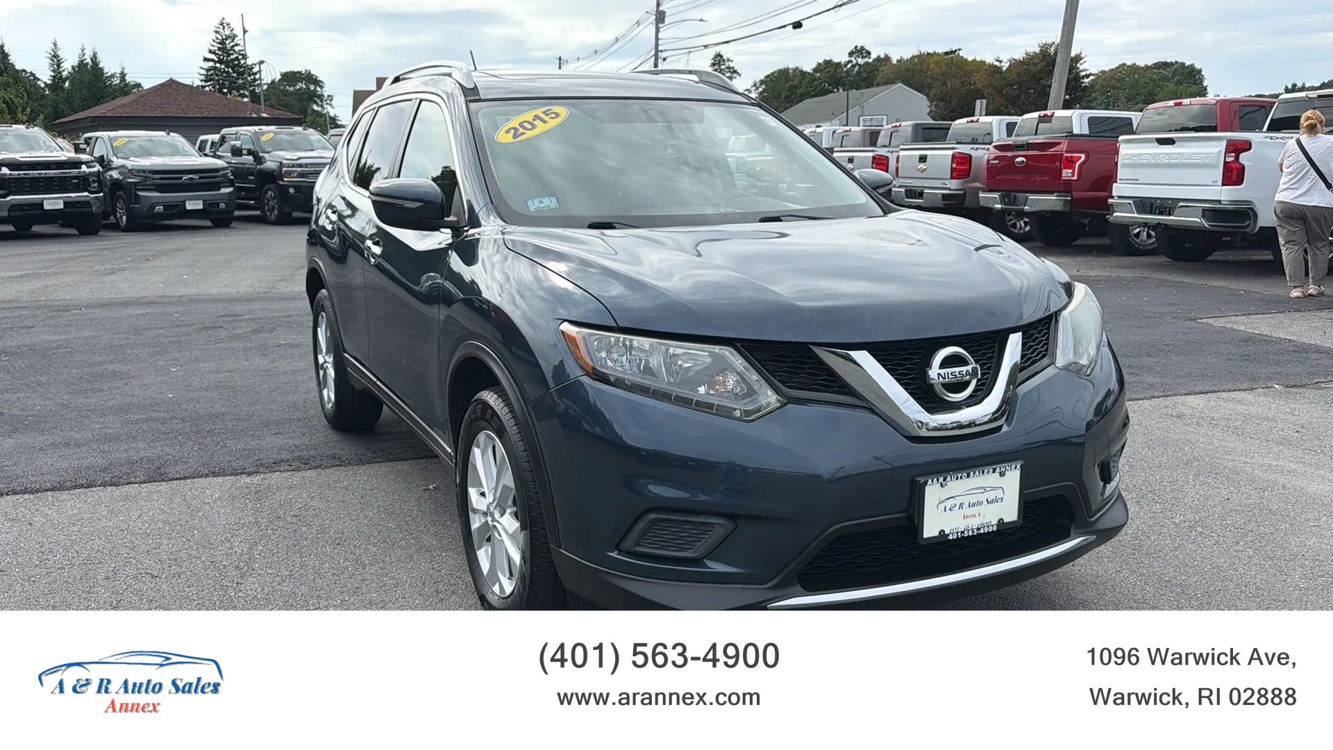 Used 2015 Nissan Rogue SV w/ SV Moonroof Package AWD/4WD image 1