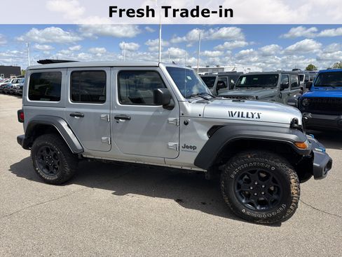 Certified 2023 Jeep Wrangler Unlimited w/ Sun & Screen Package AWD/4WD image 15